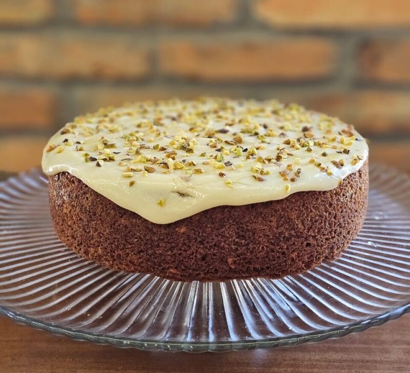 Bolo de Pistache com mel e limão